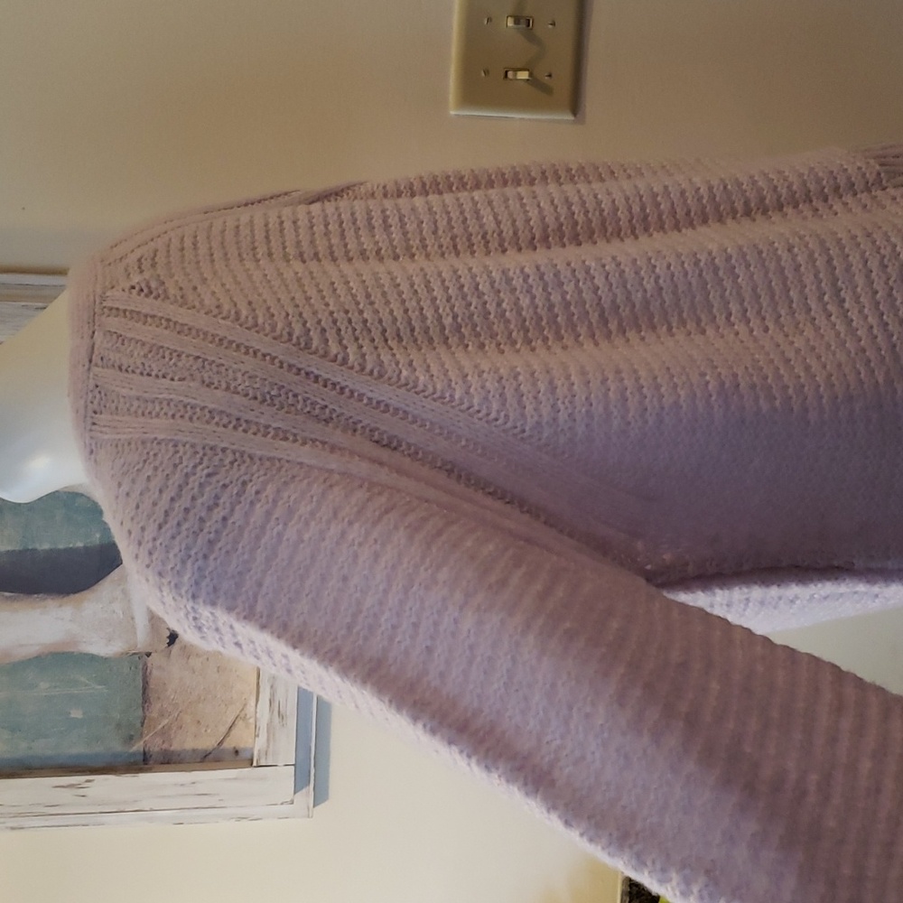 Universal Thread Sweater - Picture 6 of 9